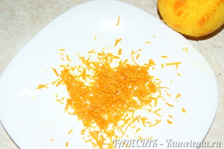 Приготовление рецепта Творожно-апельсиновый десерт шаг 2