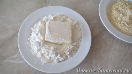 Приготовление рецепта Кашкавал пане ( жареный сыр ) шаг 4