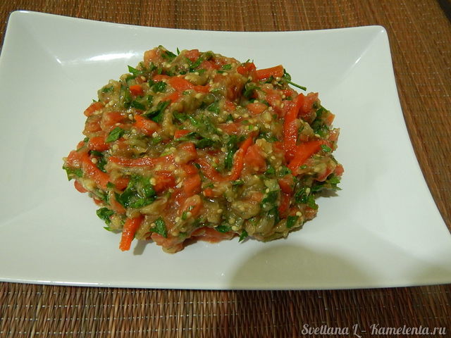 Рецепт салата из запеченных баклажанов и перца