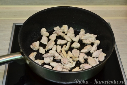 Приготовление рецепта Рисовая лапша с куриным филе и овощами шаг 7