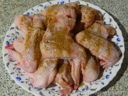 Приготовление рецепта Куриные крылья в остро-сладкой глазури  шаг 2