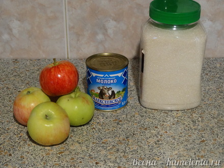 Приготовление рецепта Пюре яблочное &quot;молочное&quot; шаг 1