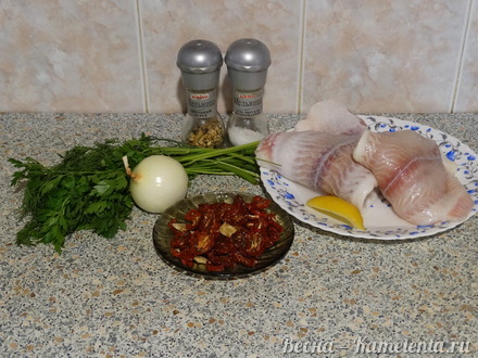 Приготовление рецепта Рыба с вялеными томатами шаг 1