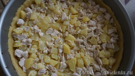Приготовление рецепта Пирог с курицей и картофелем шаг 7