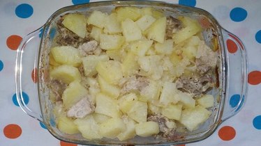 Жаркое из картофеля и свинины с карри