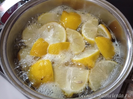 Приготовление рецепта Куриные крылья в лимонном сиропе шаг 4
