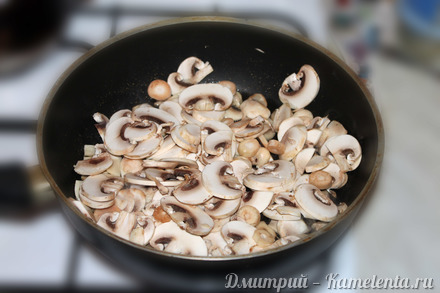 Приготовление рецепта Мафальдини в сливочном соусе с грибами шаг 5