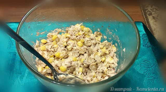 Рецепт салата с грибами и кукурузой