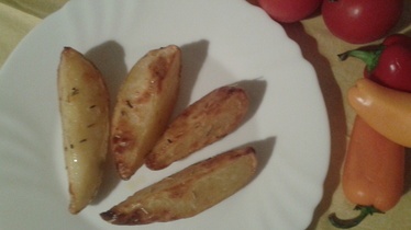 Картофель, запеченный с розмарином