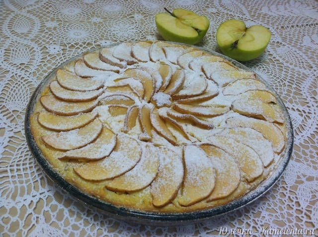 Рецепт творожной запеканки с яблоками и изюмом