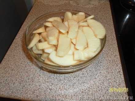 Приготовление рецепта Слойки c яблоками в сладком сиропе шаг 1