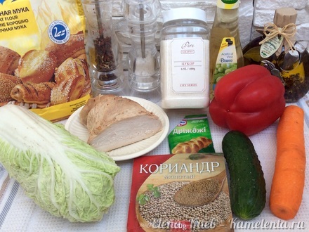 Приготовление рецепта Пита с индейкой и овощами шаг 1