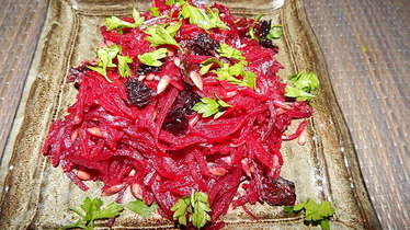 Салат из свеклы с черносливом