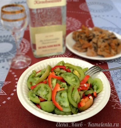 Приготовление рецепта Салат из зеленых помидор шаг 7