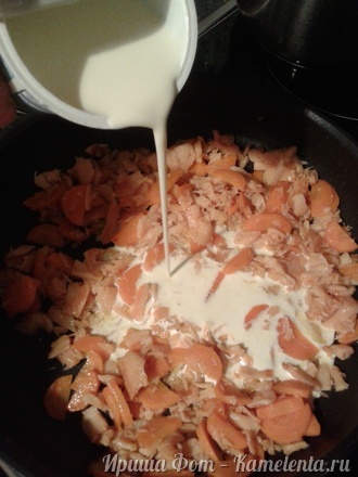 Приготовление рецепта Паста в сливочном соусе с лососем  шаг 6