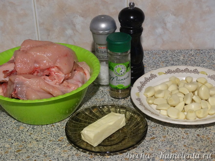 Приготовление рецепта Курица с чесночным пюре шаг 1