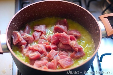 Приготовление рецепта Свинина в луковом соусе (или мясо-по еврейски) шаг 5