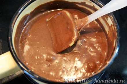 Приготовление рецепта Шоколадно-ванильный пудинг шаг 5