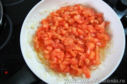 Приготовление рецепта Тефтели с сыром в соусе из томатов шаг 5