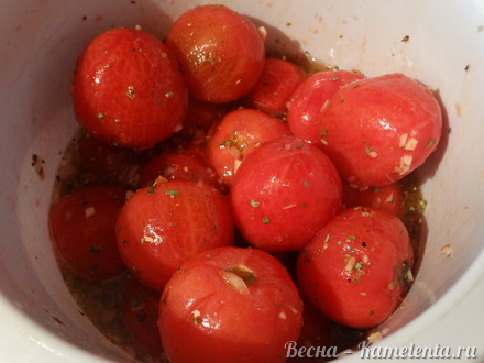 Приготовление рецепта Маринованные помидоры за 30 минут шаг 4