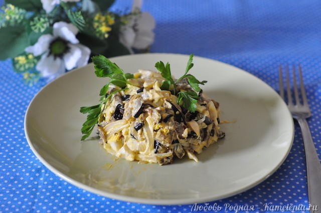 Рецепт салата из баклажанов, яиц и лука