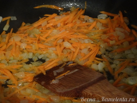 Приготовление рецепта Ржаной кекс с овощами и сыром шаг 5