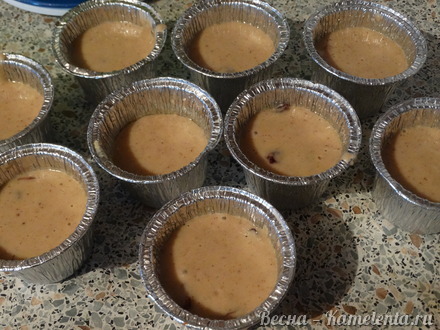 Приготовление рецепта Чайные кексы с клюквой шаг 6