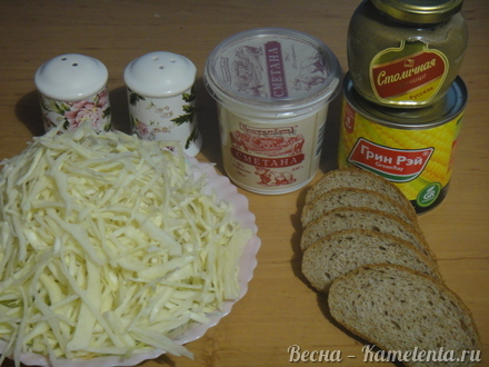 Приготовление рецепта Салат из белокочанной капусты с кукурузой и сухариками шаг 1