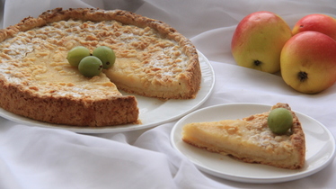 Пирог с яблочным кремом