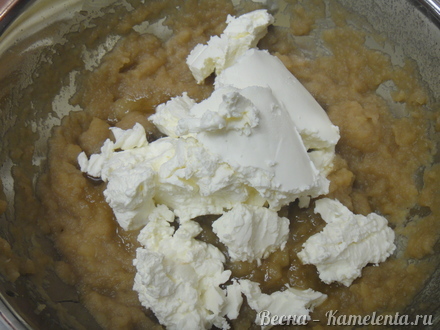 Приготовление рецепта Яблоки с творожным сыром, мёдом  и мюслями шаг 13