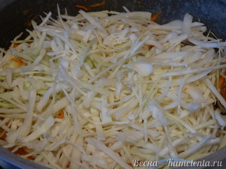 Приготовление рецепта Солянка из квашенной капусты с грибами шаг 7