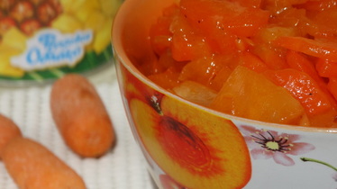 Пикантная закуска из моркови и ананаса