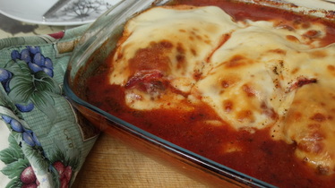 Рецепт Куриная грудка в томатах с сыром сулугуни