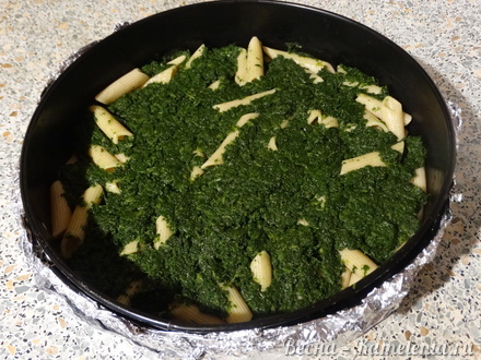 Приготовление рецепта Запеканка из пасты или макаронных изделий со шпинатом шаг 10