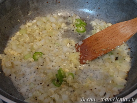 Приготовление рецепта Горячая закуска из баклажан в остром соусе шаг 5