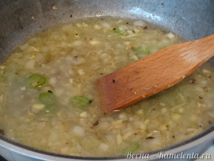 Приготовление рецепта Горячая закуска из баклажан в остром соусе шаг 6