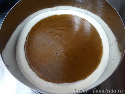 Приготовление рецепта Грушевый торт с пряной начинкой из грушевого джема и нежного суфле шаг 19