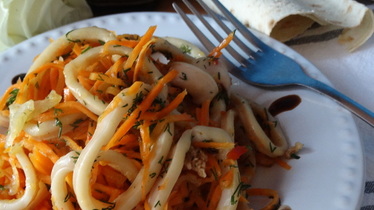 Рецепт Салат с кальмарами и корейской морковью