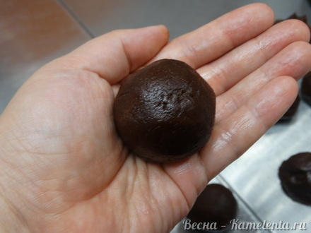 Приготовление рецепта Шоколадное печенье с джемом шаг 11