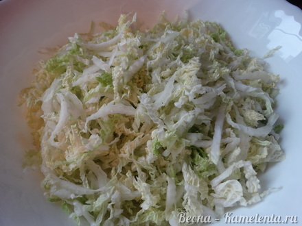 Приготовление рецепта Салат из морской капусты с кукурузой шаг 2