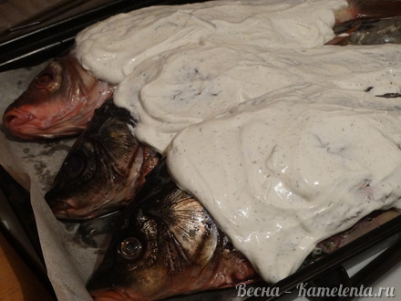 Приготовление рецепта Фаршированная рыба вялеными томатами шаг 9
