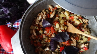 Рецепт Гивеч с мясом цыплёнка или проще говоря, овощное рагу