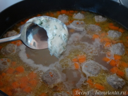Приготовление рецепта Суп с клёцками и фрикадельками шаг 14
