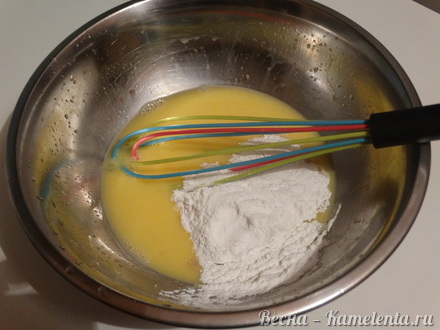 Приготовление рецепта Клубничный муссовый торт с лимонным курдом шаг 5