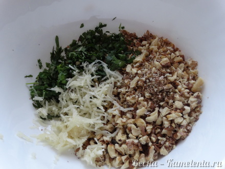 Приготовление рецепта Салат из кабачков с грецким орехом шаг 4