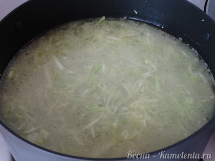 Приготовление рецепта Лёгкий суп из кабачков шаг 7