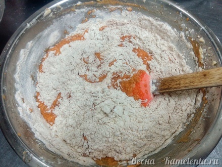 Приготовление рецепта Тыквенный пирог с яблоками шаг 6