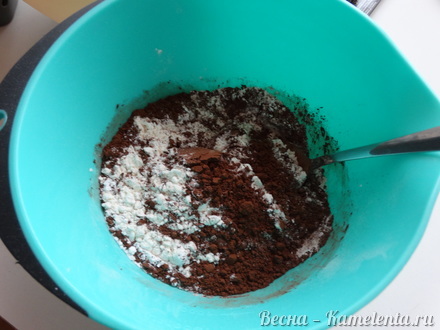 Приготовление рецепта Кофейный пирог с ганашем шаг 4