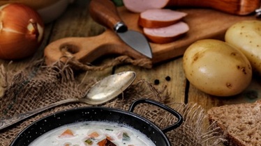 Рецепт Kartoffelsuppe (немецкий картофельный суп с жареными колбасками)