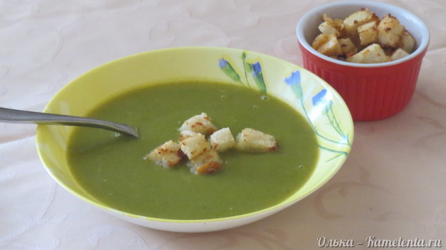 Рецепт супа из зеленого горошка с горчичными гренками